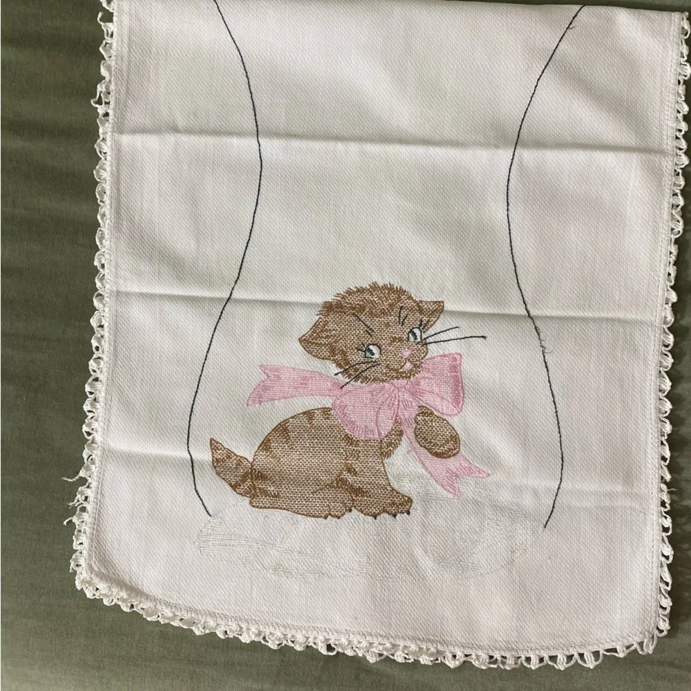 Vintage runner and round cross stitch lot of 2 flowers and kittens OSK